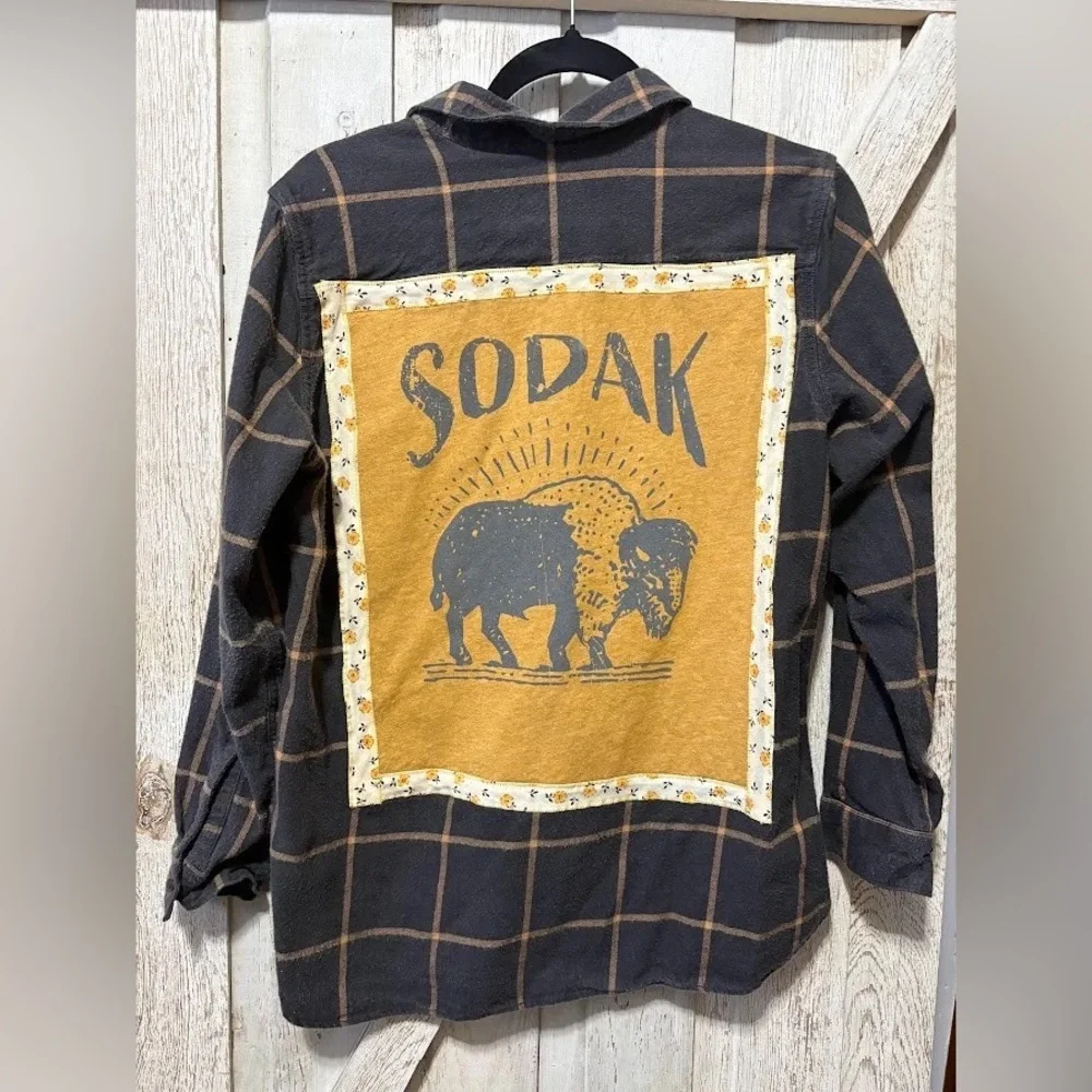 SoDak Bison Flannel Shirt - Upcycled South Dakota | UP066 - Picture 1 of 3